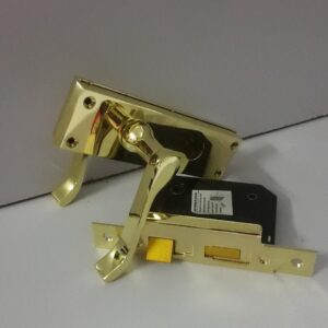 UNION LOCK - BATHROOM scroll handle - BRASS-  (Z100-55-94B)