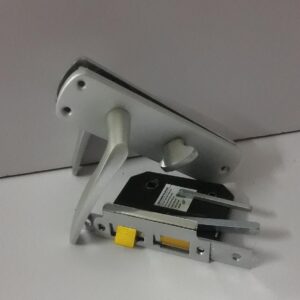 UNION BATHROOM PHOENIX LOCK - CHROME- METAL HANDLE (5156-94 AS)